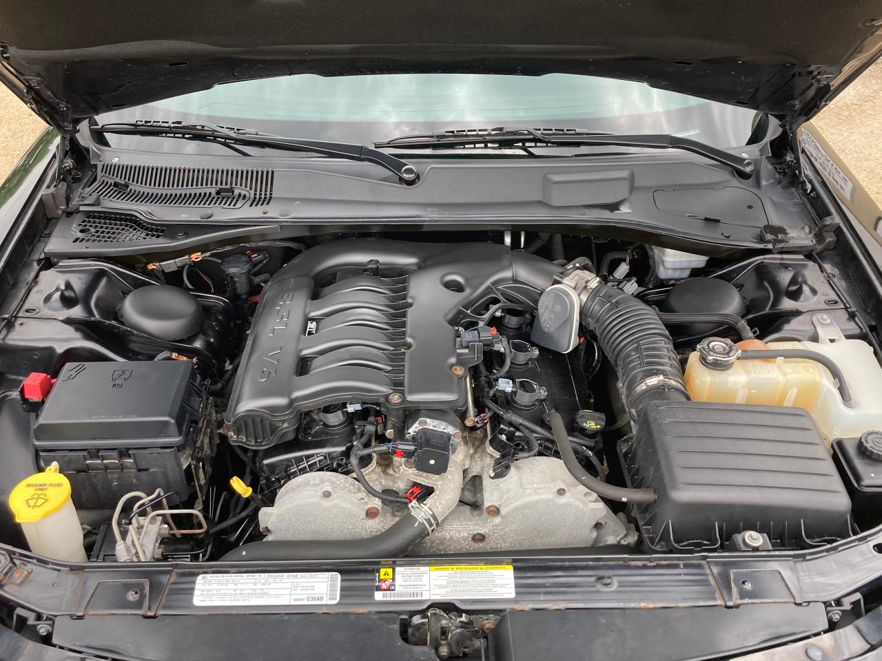 2010 Dodge Charger SXT - Photo #26