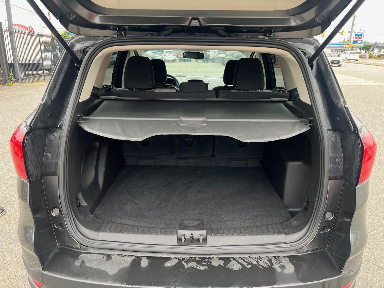 2019 Ford Escape SE 4WD Photo8