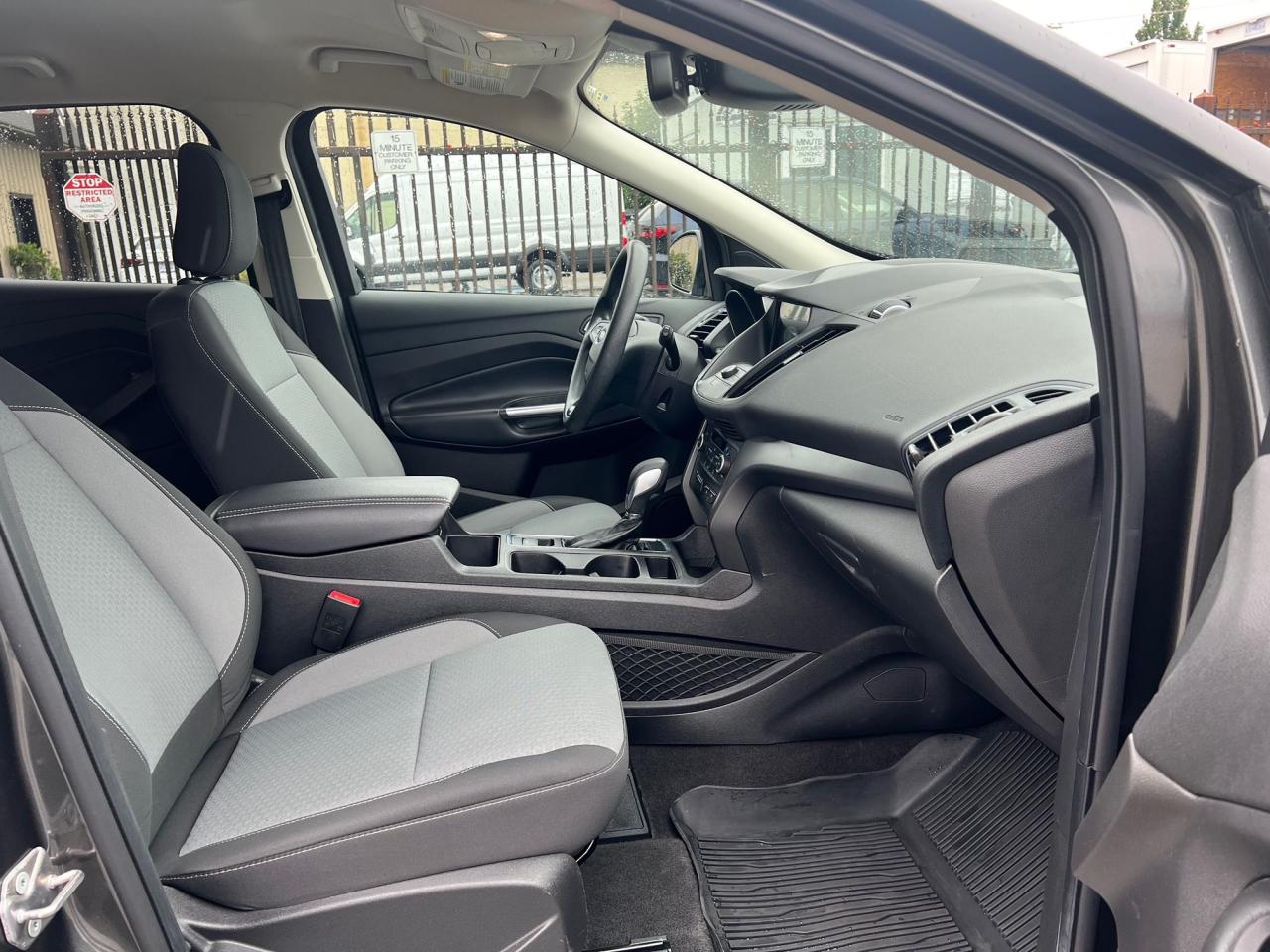 2019 Ford Escape SE 4WD Photo11