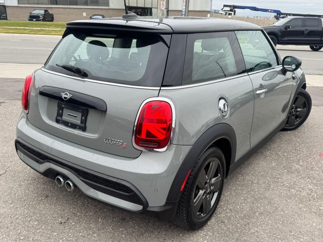 2022 MINI Cooper Cooper S - Photo #9