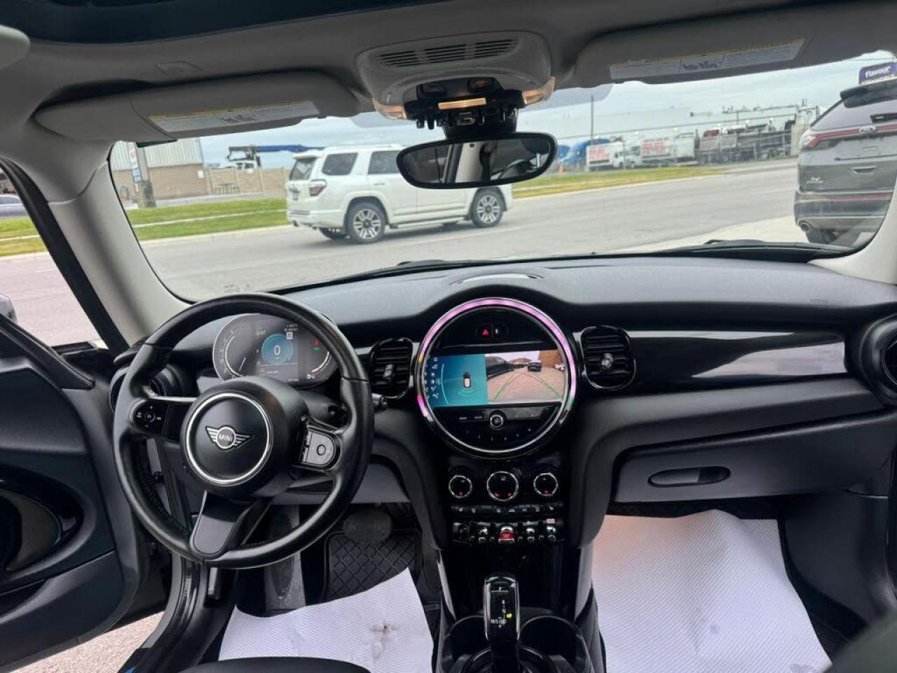 2022 MINI Cooper S - Photo #24