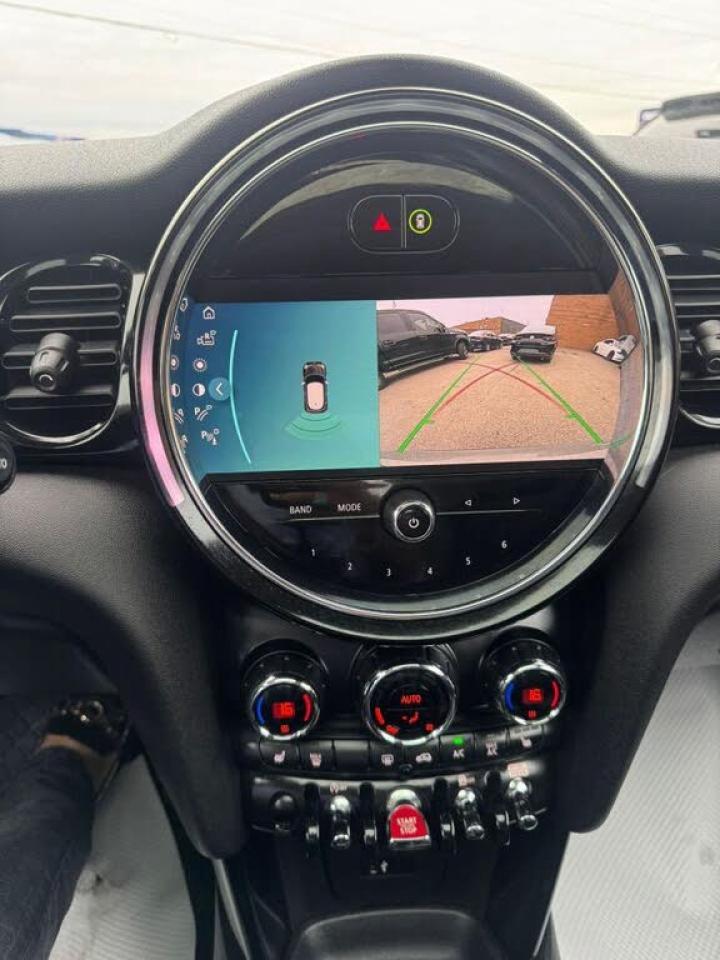 2022 MINI Cooper S - Photo #40