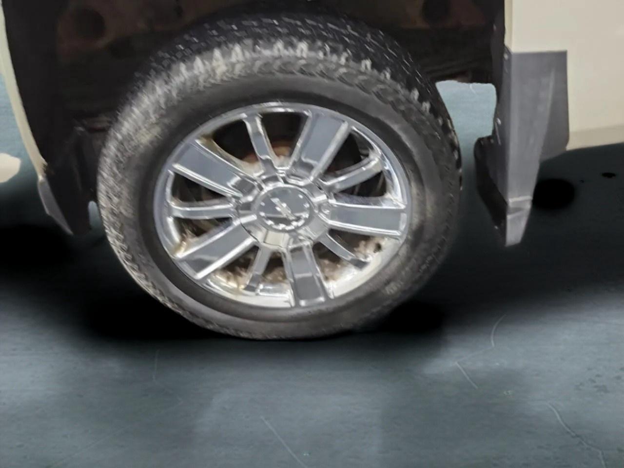 2015 Chevrolet Silverado HIGH COUNTRY CREW CAB Photo