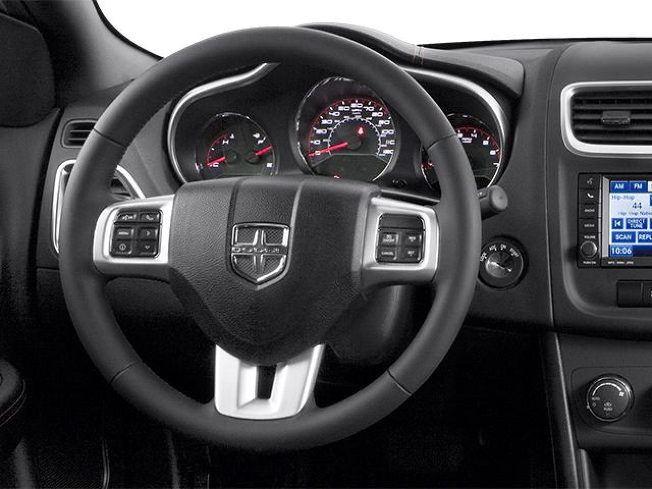 2014 Dodge Avenger SXT Photo3