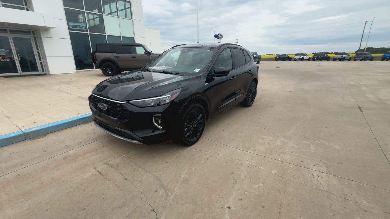 2023 Ford Escape ST-Line Elite AWD Photo3