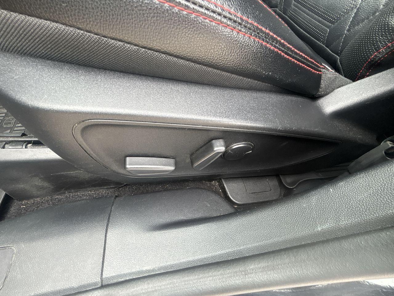 2023 Ford Escape ST-Line Elite AWD Photo5