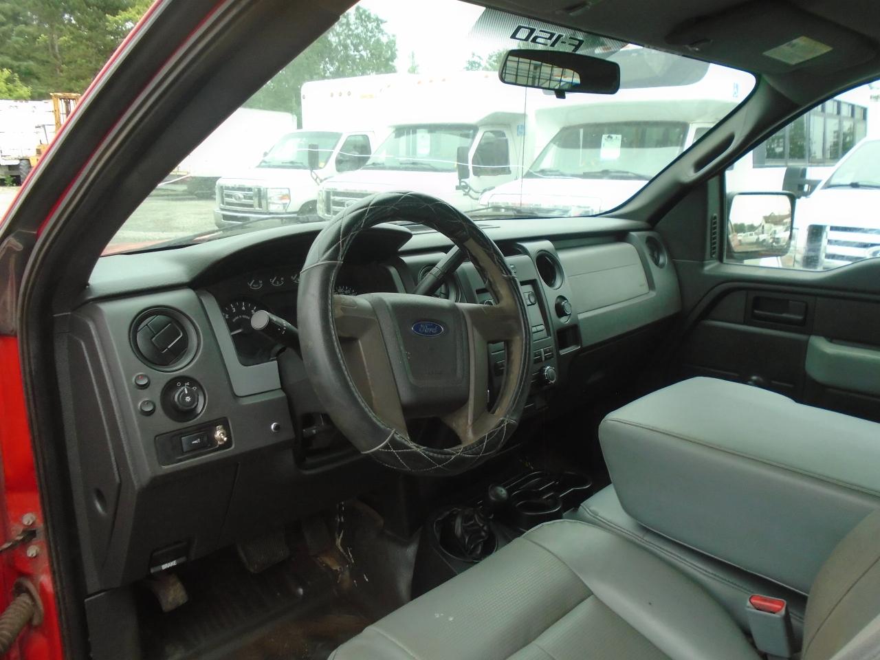 2011 Ford F-150 4WD SuperCab 145  XL - Photo #7