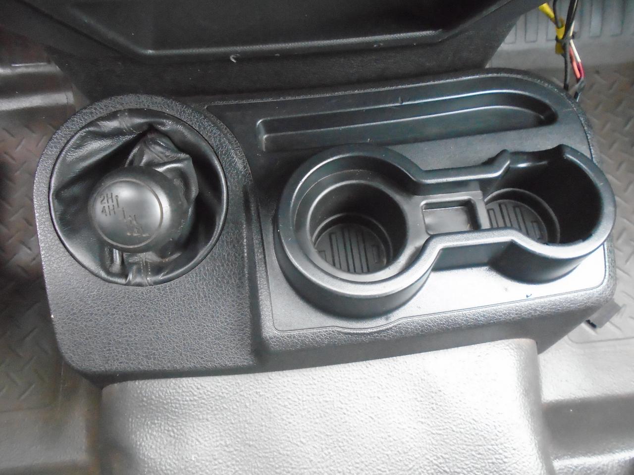 2011 Ford F-150 4WD SuperCab 145  XL - Photo #11
