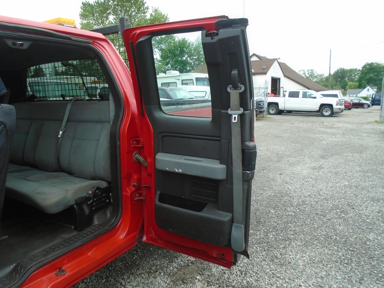 2011 Ford F-150 4WD SuperCab 145  XL - Photo #20