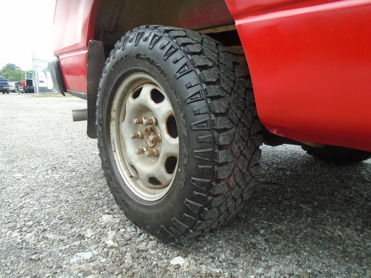 2011 Ford F-150 4WD SuperCab 145  XL - Photo #29