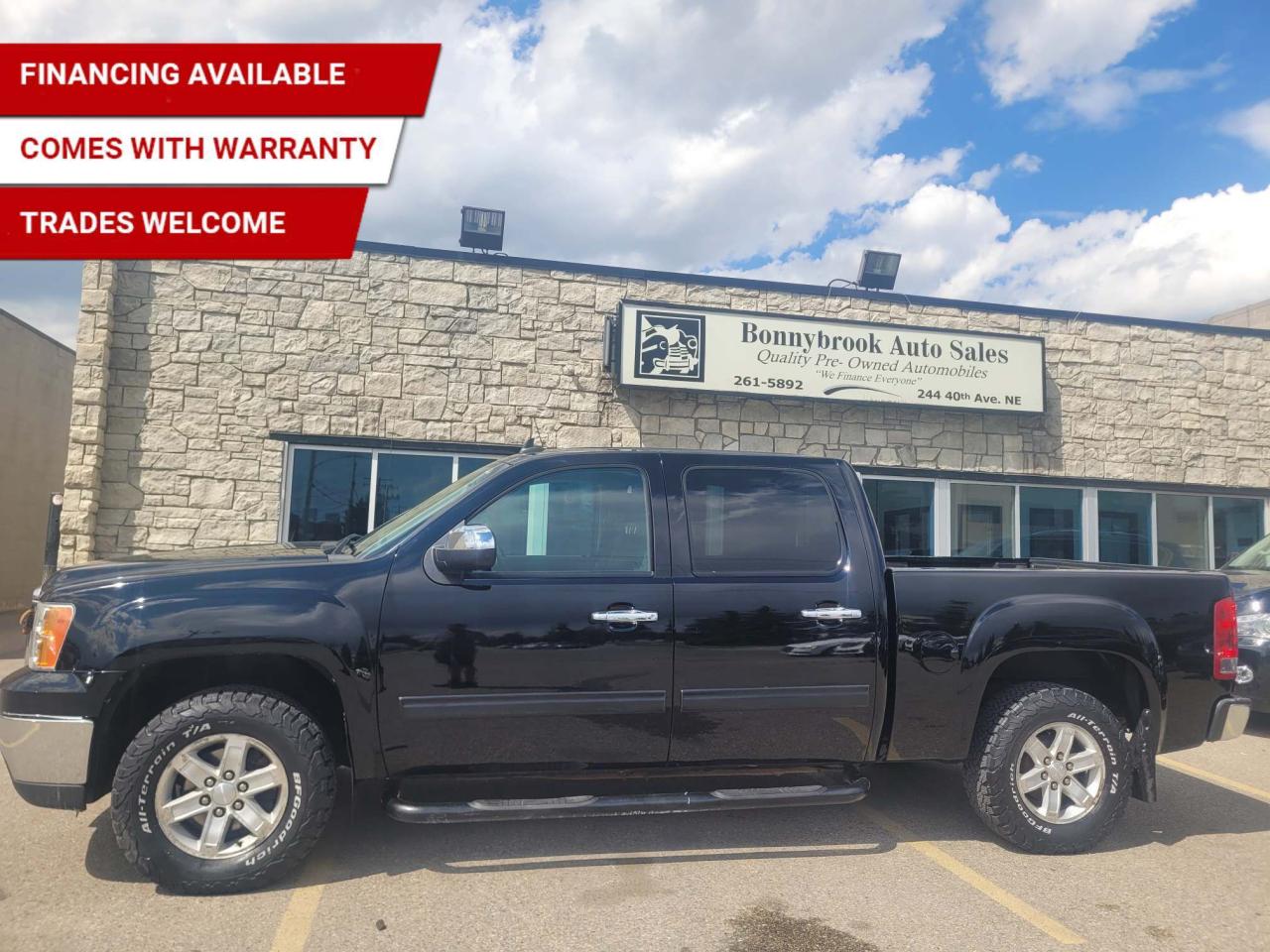 Used 2011 GMC Sierra 1500 4WD Crew Cab SLE/Navigation/Back up camera for sale in Calgary, AB