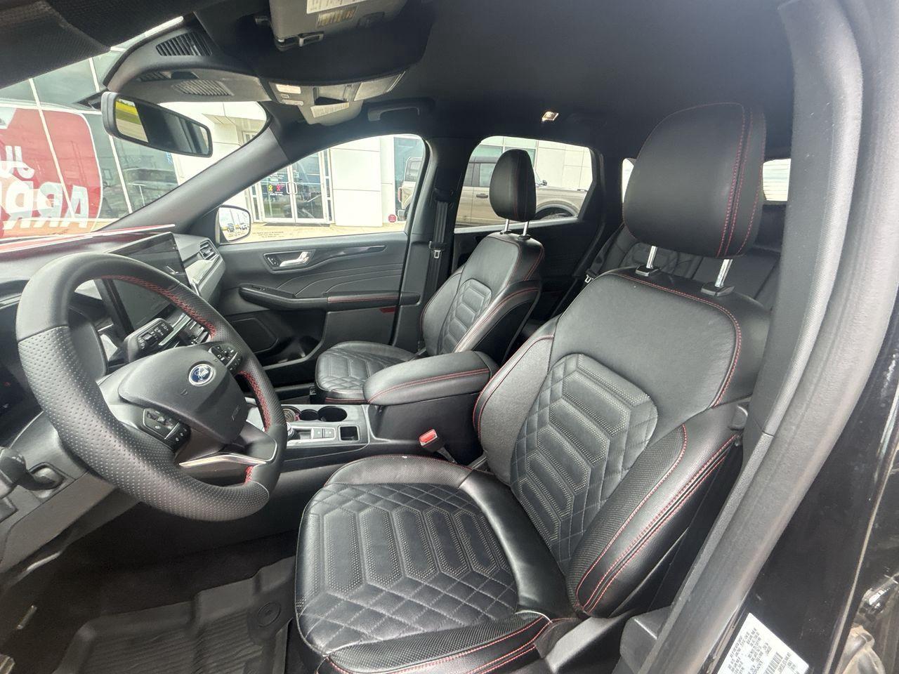 2023 Ford Escape ST-Line Elite AWD Photo5