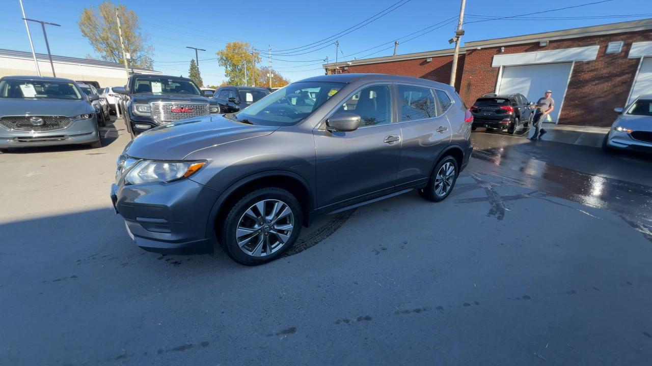 2017 Nissan Rogue AWD | LOW KMS!! | HEATED SEATS | REAR CAM | A/C Photo
