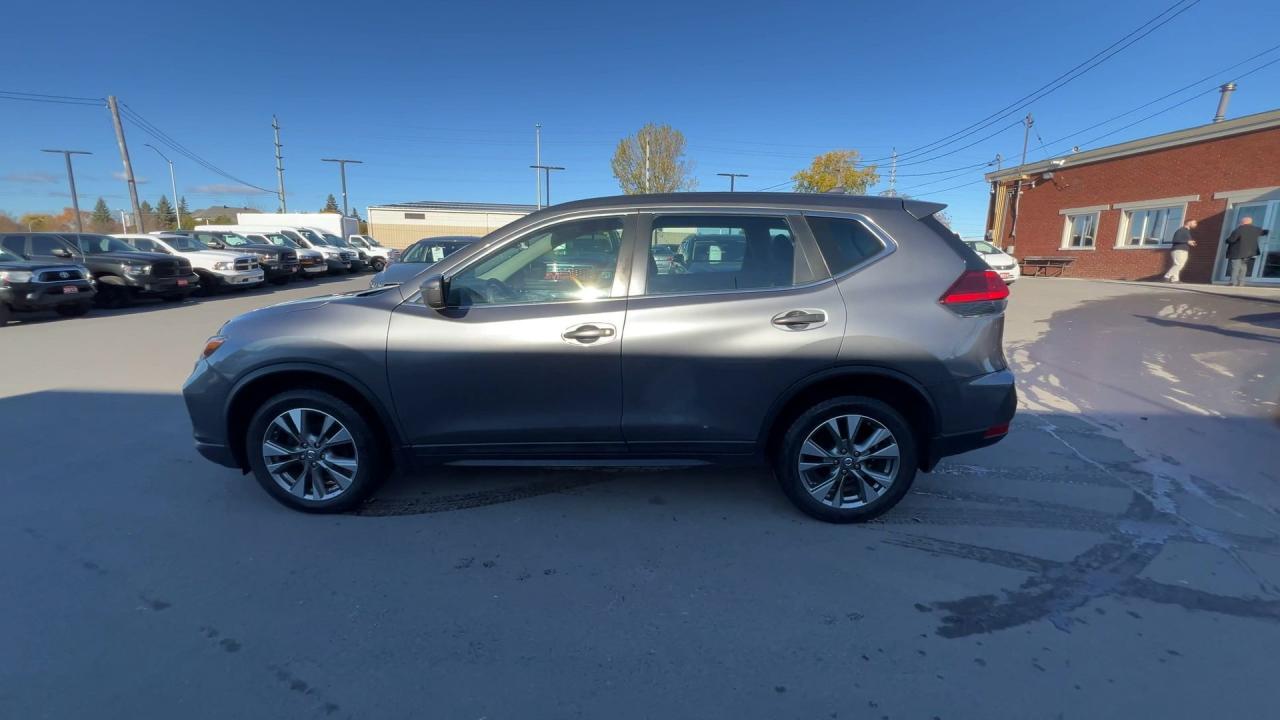 2017 Nissan Rogue AWD | LOW KMS!! | HEATED SEATS | REAR CAM | A/C Photo