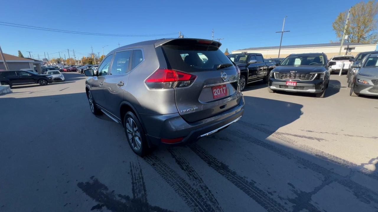 2017 Nissan Rogue AWD | LOW KMS!! | HEATED SEATS | REAR CAM | A/C Photo