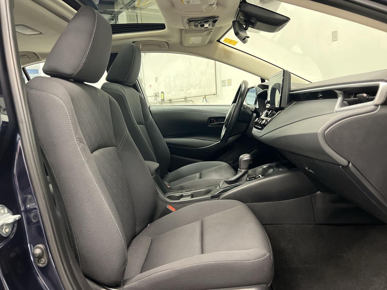 2023 Toyota Corolla LE PREMIUM | SUNROOF | HTD SEATS | ALLOYS|CARPLAY Photo