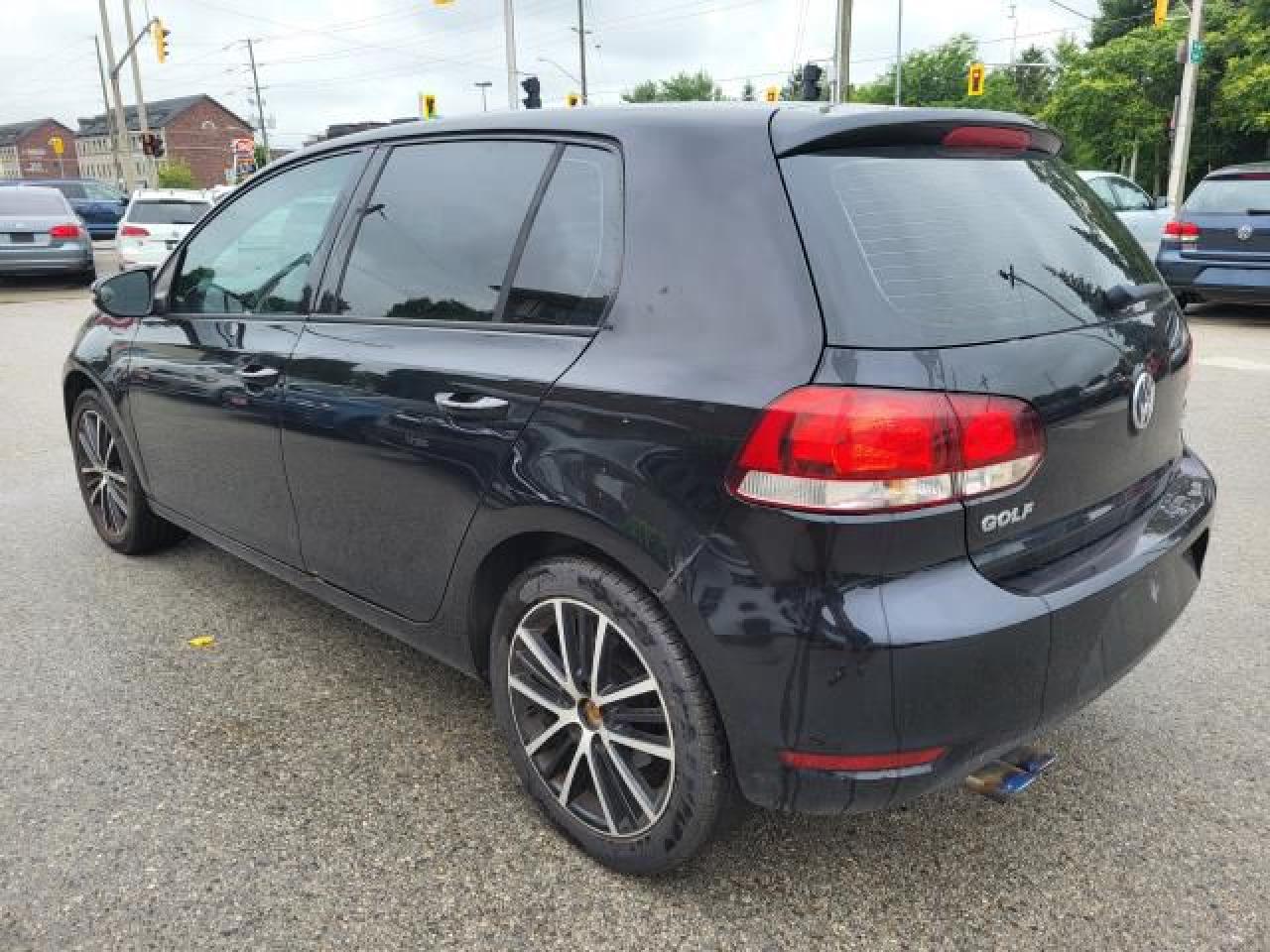 2013 Volkswagen Golf TRENDLINE Photo5