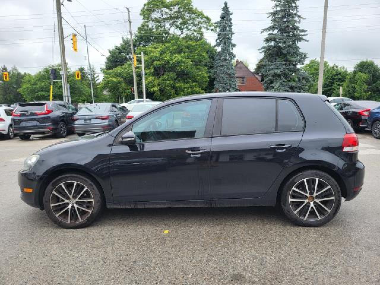2013 Volkswagen Golf TRENDLINE Photo25