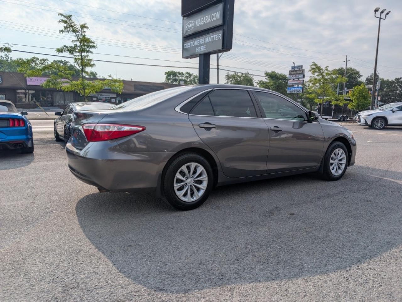 2016 Toyota Camry LE  **REAR CAMERA - BLUETOOTH** Photo4