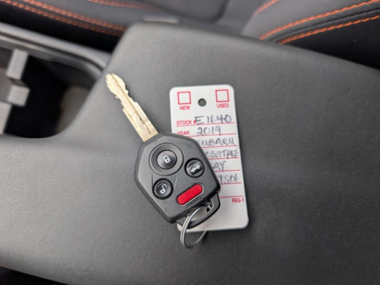 2019 Subaru XV Crosstrek Touring  **CAM - APPLE-CP - HTD SEATS** Photo