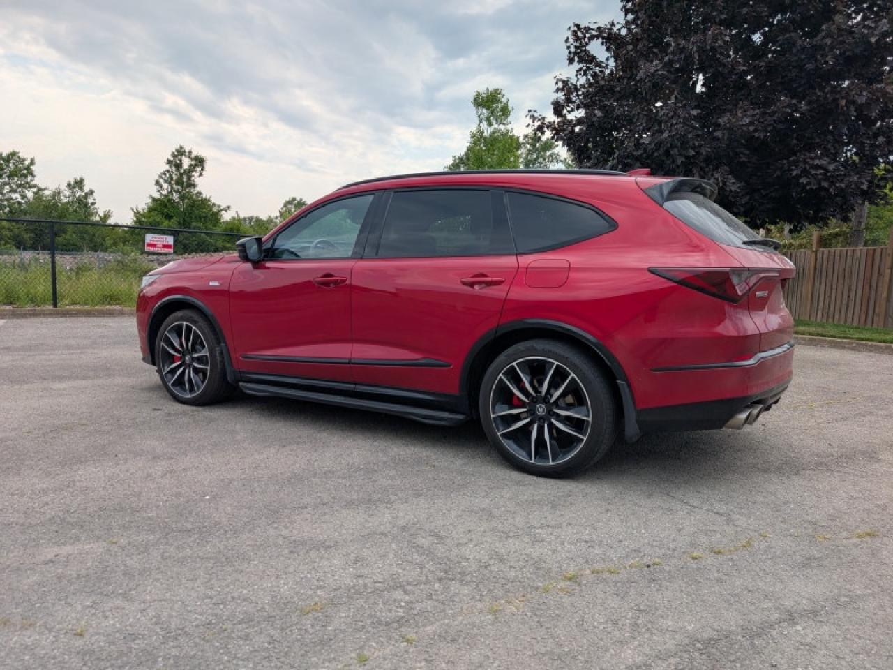 2022 Acura MDX Type S  **TONS OF EYEBALL!!!** Photo2