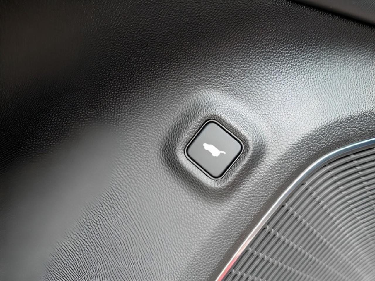 2022 Acura MDX Type S Ultra  **BRAND NEW BRIDGESTONE TIRES !!!** Photo