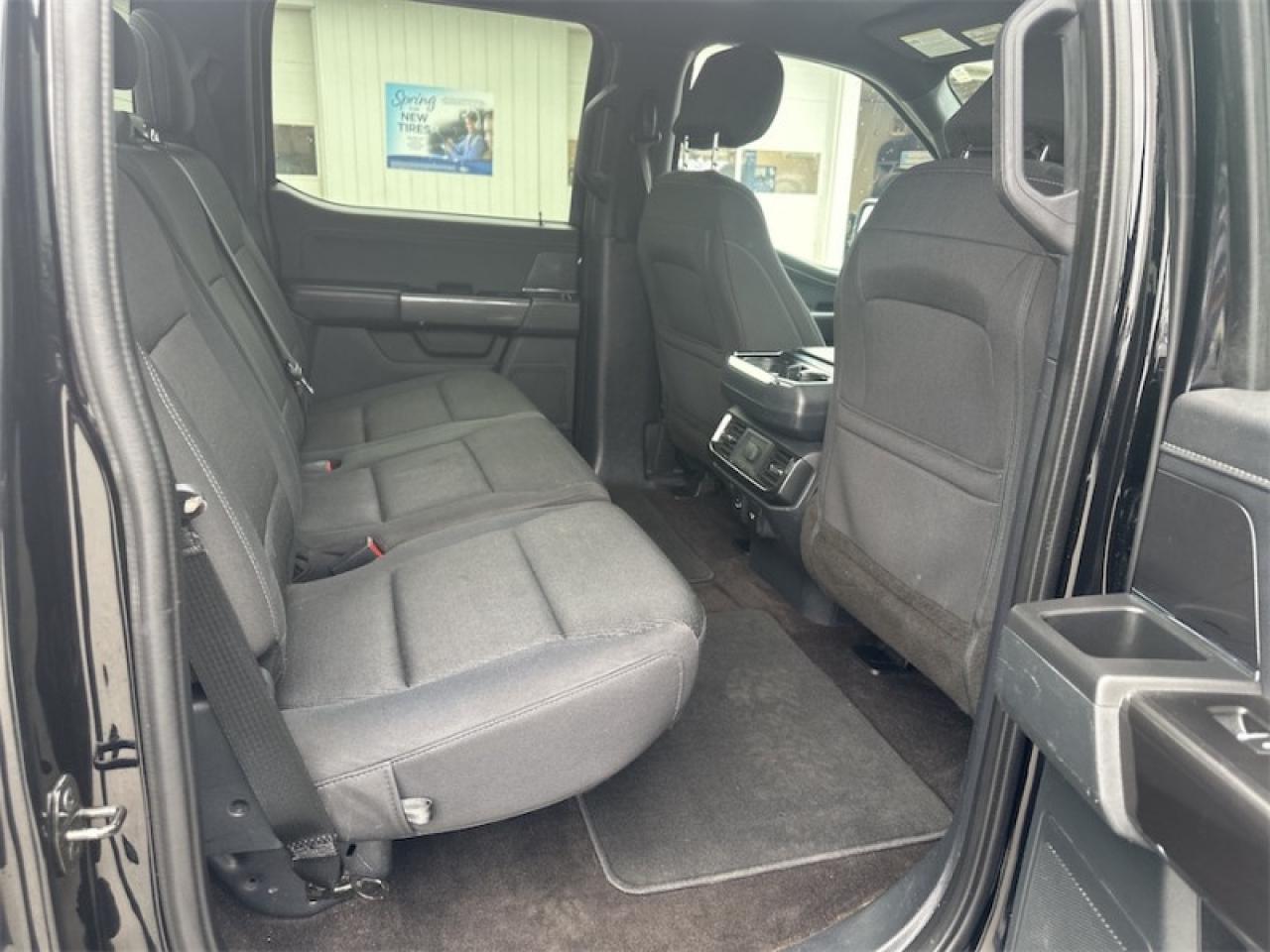 2021 Ford F-150 XLT  - Tailgate Step Photo5