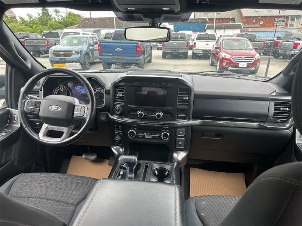 2021 Ford F-150 XLT  - Tailgate Step Photo5
