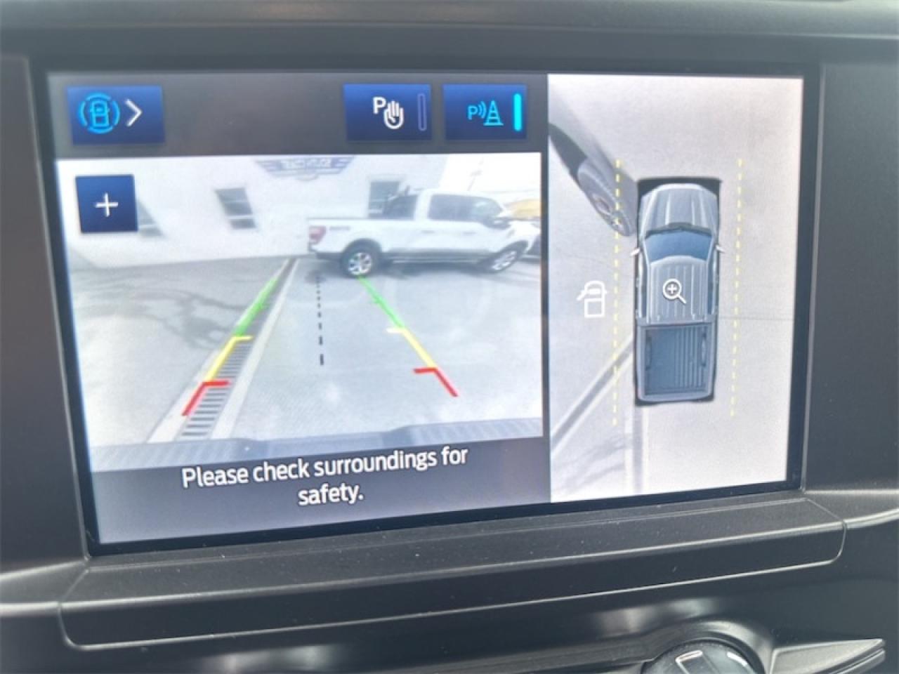 2021 Ford F-150 XLT  - Tailgate Step Photo5