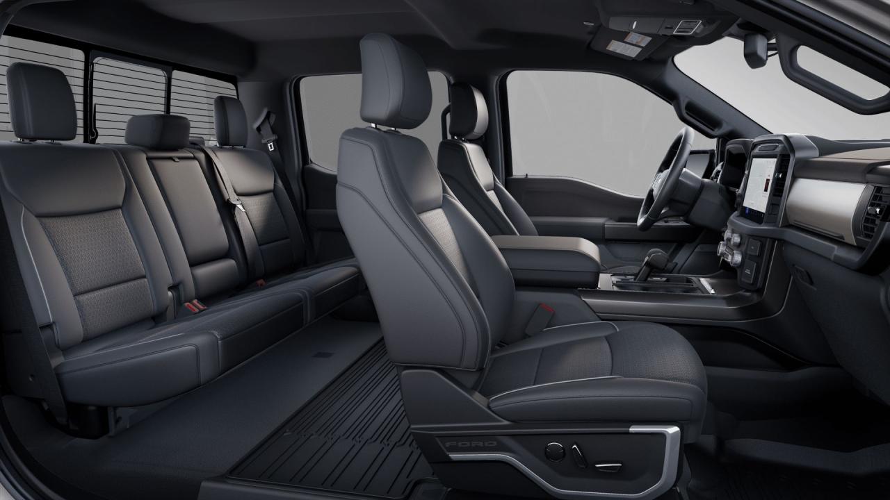 2025 Ford F-150 LARIAT 4WD SuperCrew 5.5' Box 501A Photo5