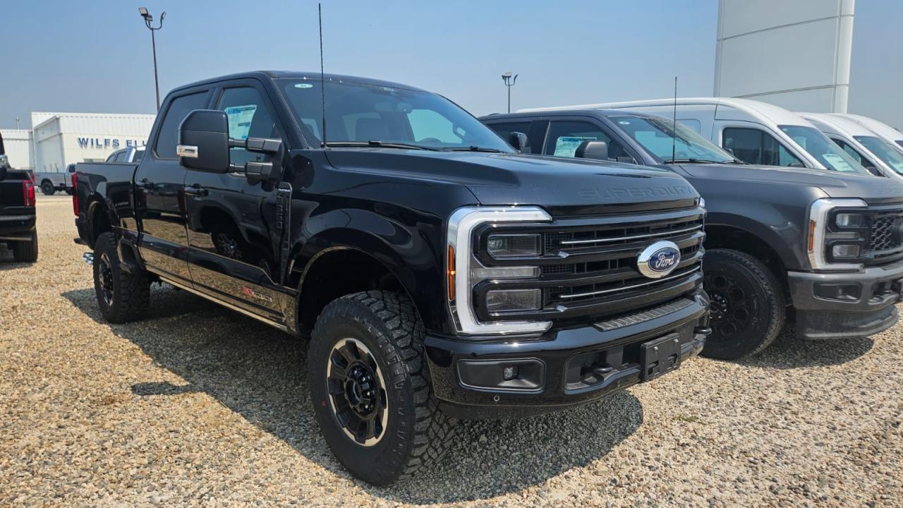 New 2025 Ford F-350 Super Duty SRW PLATINUM 4WD Crew Cab 6.75' Box 713A for sale in Elie, MB