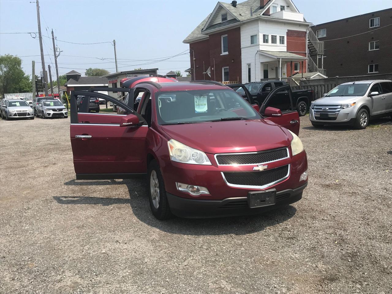 Used 2010 Chevrolet Traverse LT for sale in Oshawa, ON