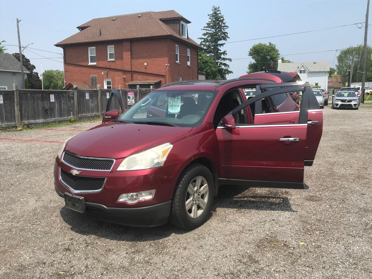 2010 Chevrolet Traverse LT - Photo #2