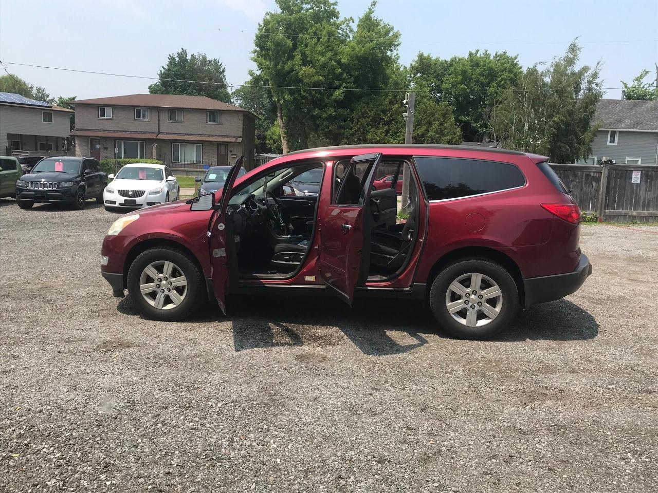 2010 Chevrolet Traverse LT - Photo #14