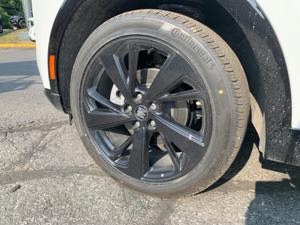 2025 Buick Envision Sport Touring  - Leather Seats Photo