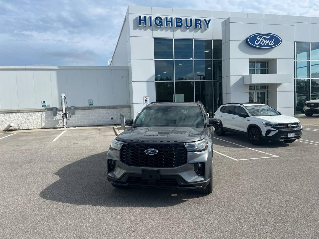 New 2025 Ford Explorer ST-Line for sale in London, ON