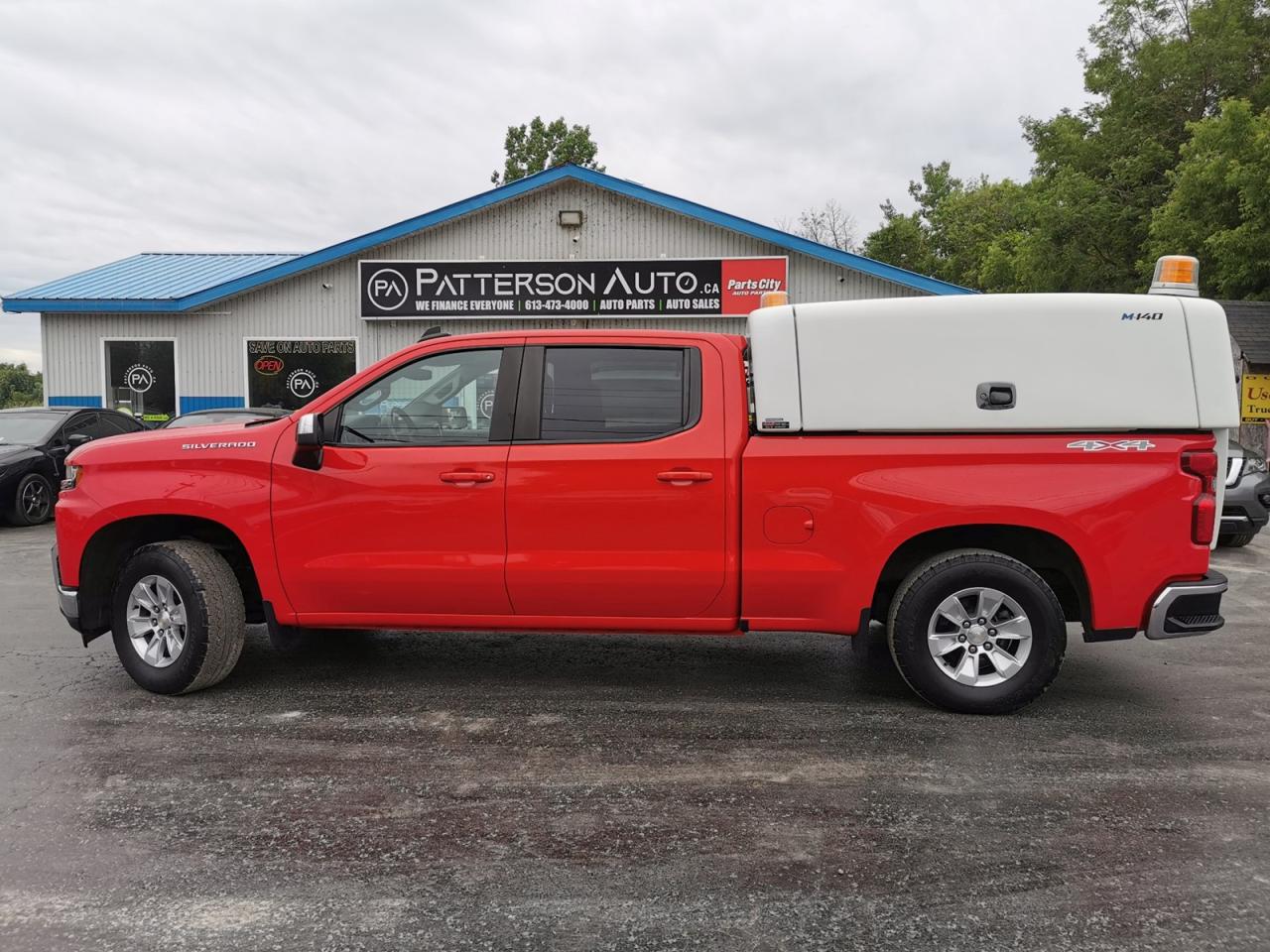 2019 Chevrolet Silverado 1500 LT Photo2