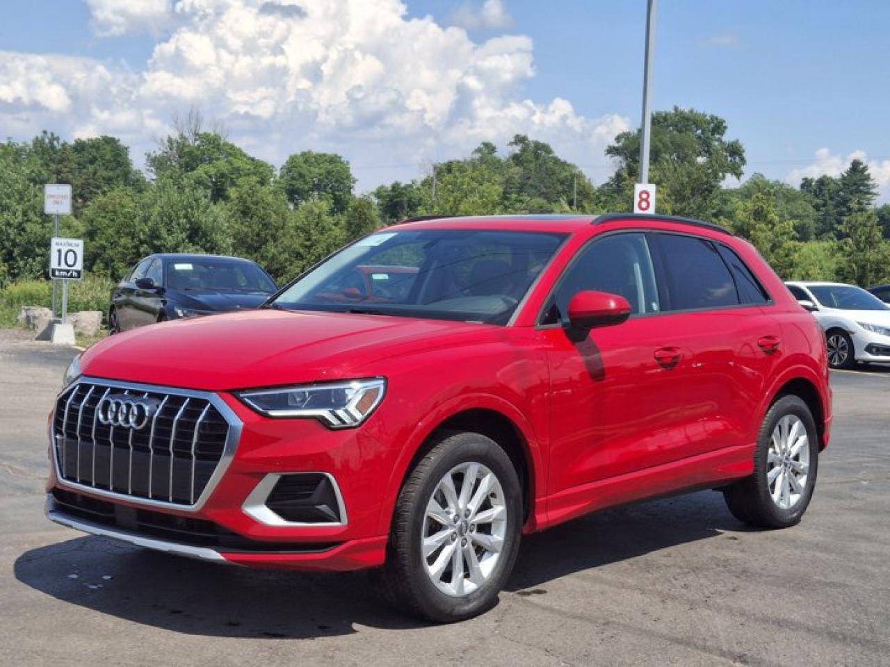 Used 2020 Audi Q3 Komfort  Quattro | Sunroof | Leather | Rear Camera | Bluetooth | Power Seat | and more! for sale in Guelph, ON