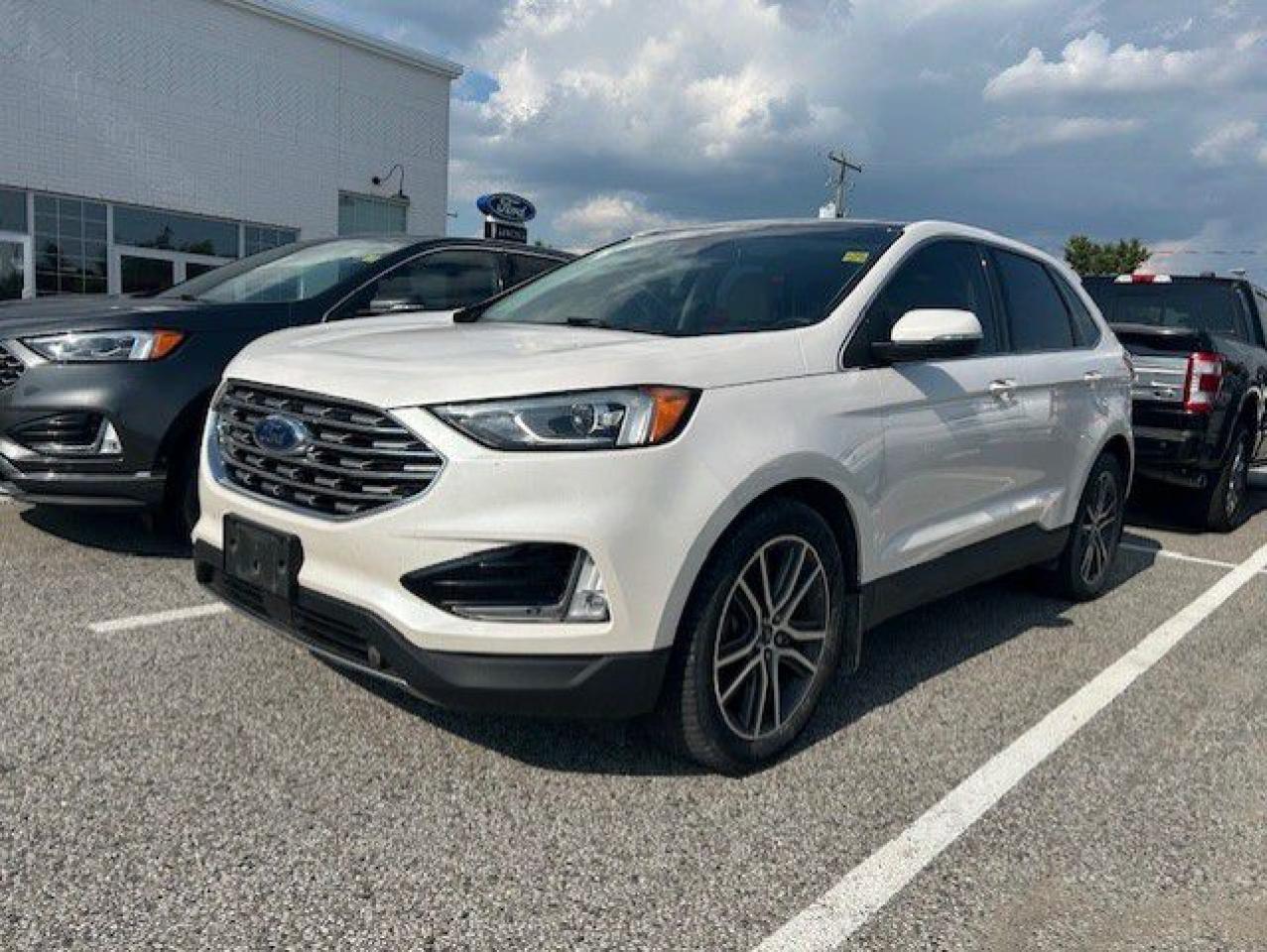 Used 2019 Ford Edge Titanium AWD for sale in Watford, ON