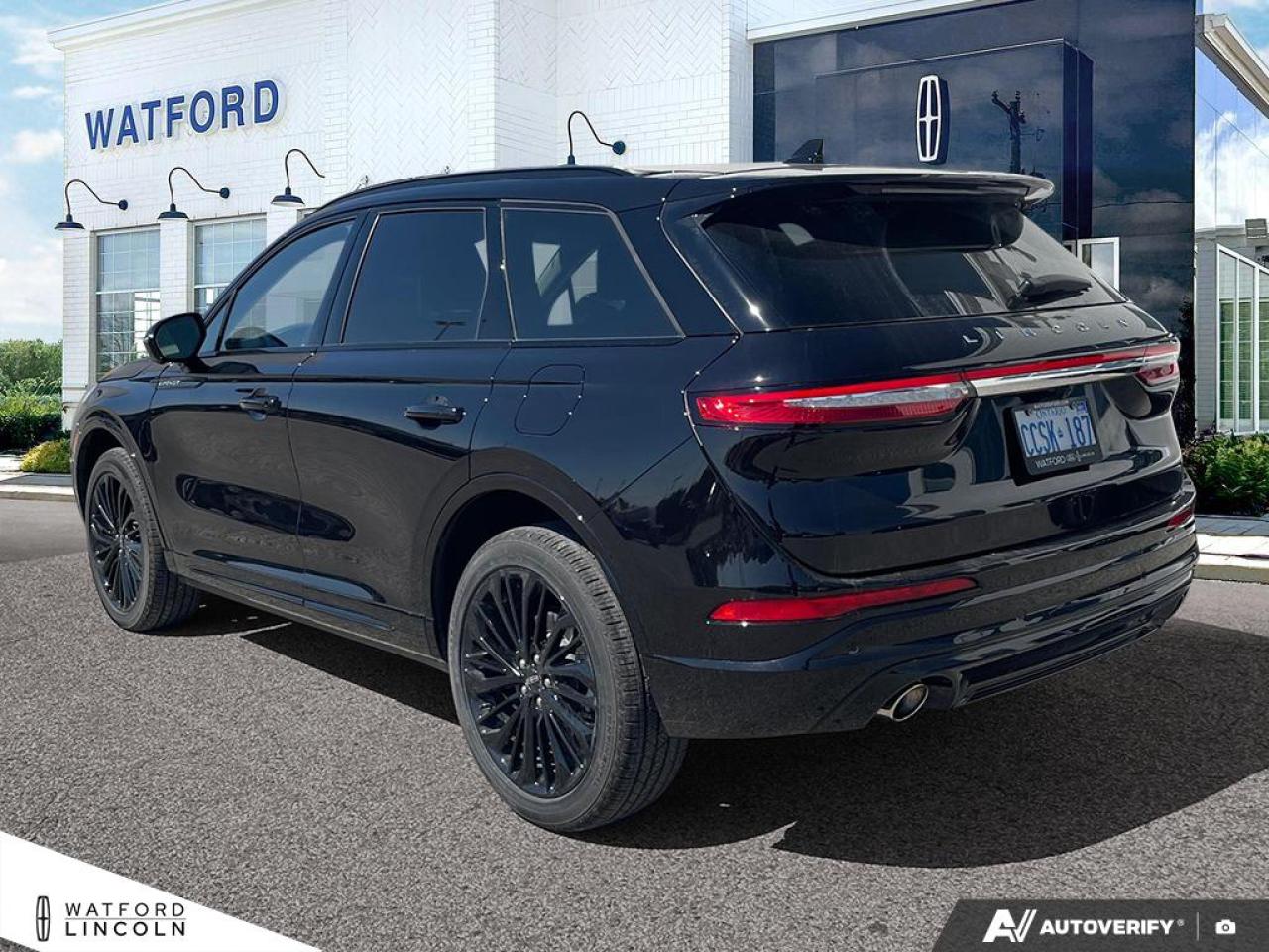 2025 Lincoln Corsair Reserve Photo3