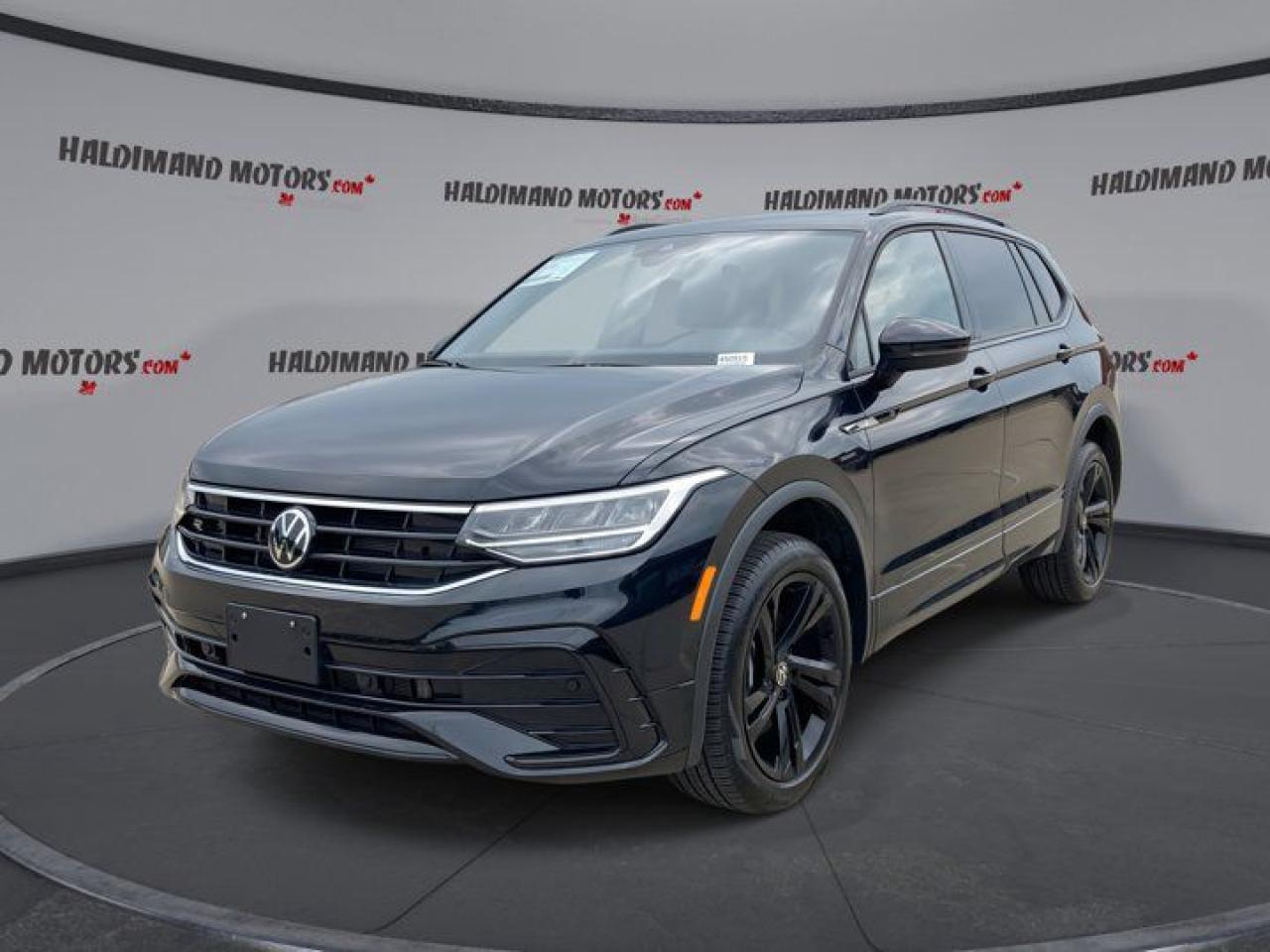 Used 2024 Volkswagen Tiguan Comfortline R-Line Black Edition for sale in Cayuga, ON
