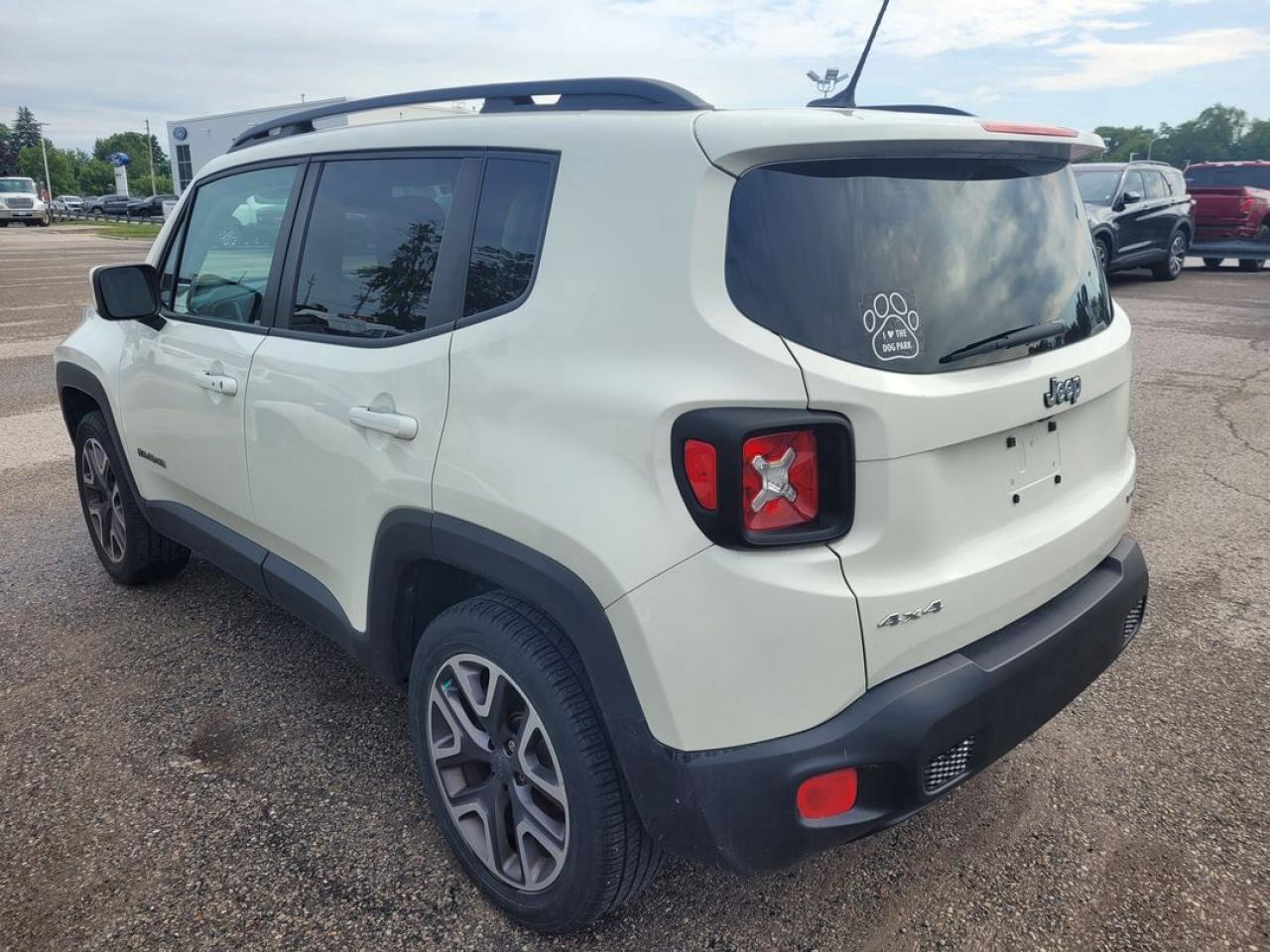 2015 Jeep Renegade North Photo2