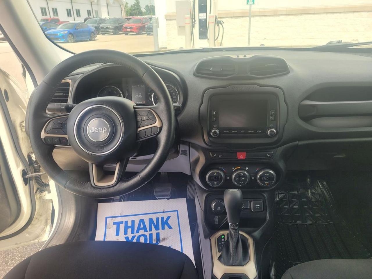 2015 Jeep Renegade North Photo30