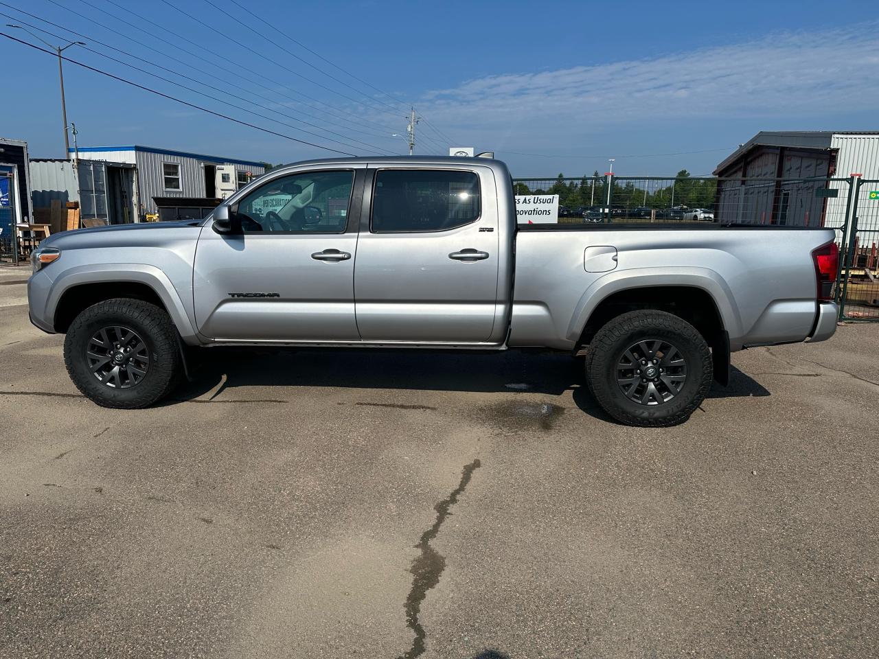 2020 Toyota Tacoma SR5 Photo1