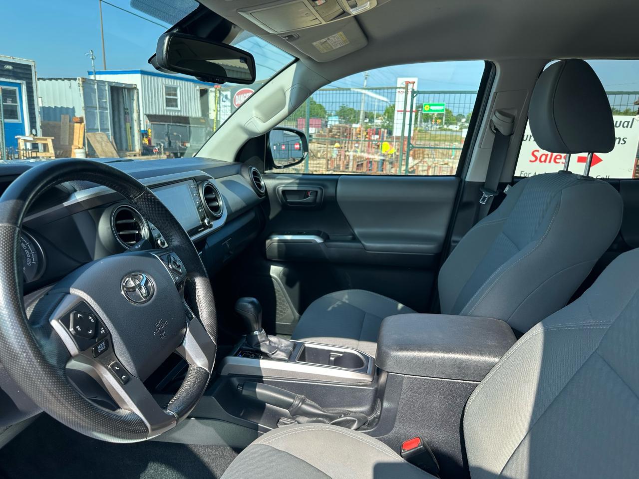2020 Toyota Tacoma SR5 Photo