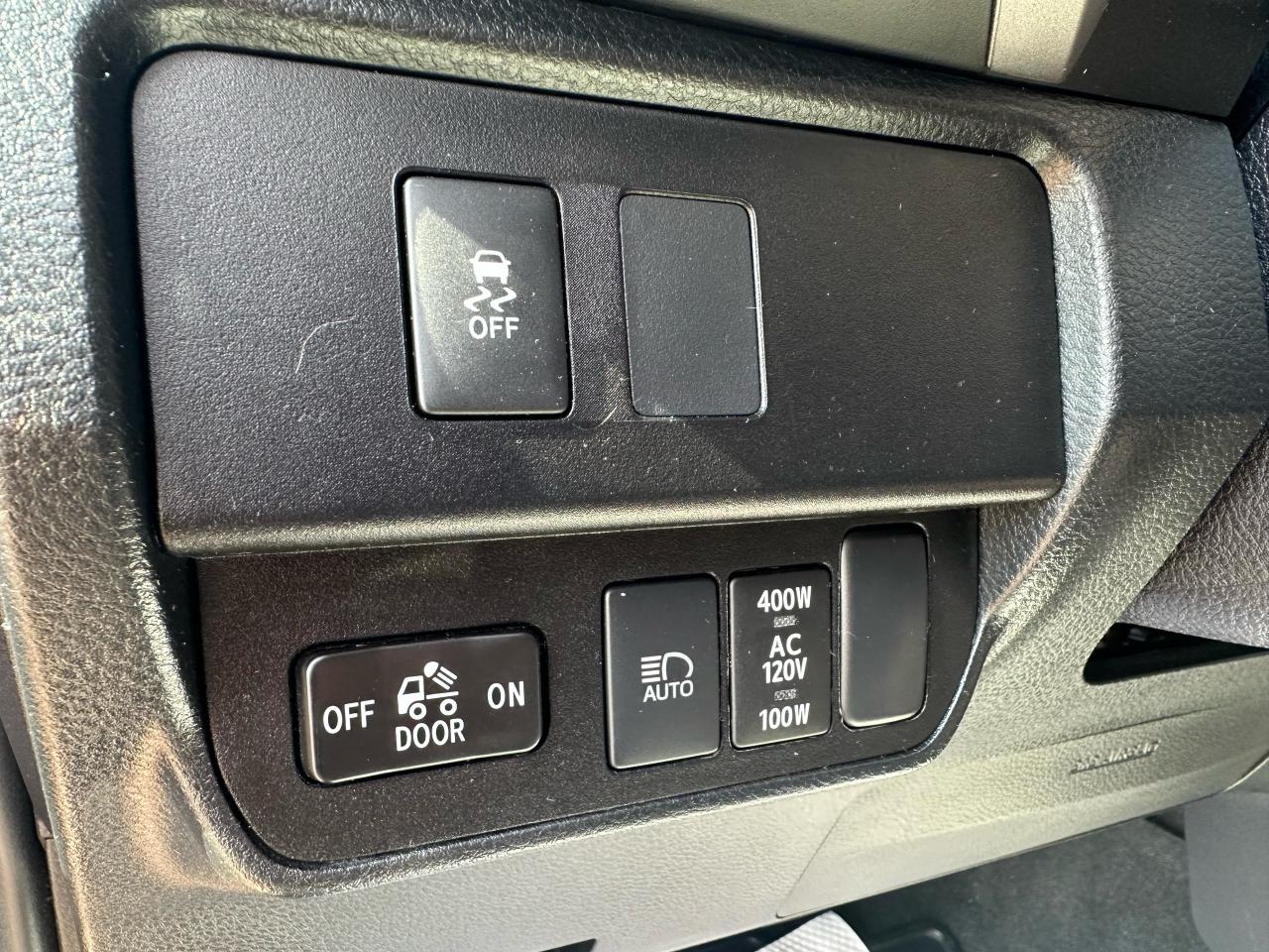 2020 Toyota Tacoma SR5 Photo