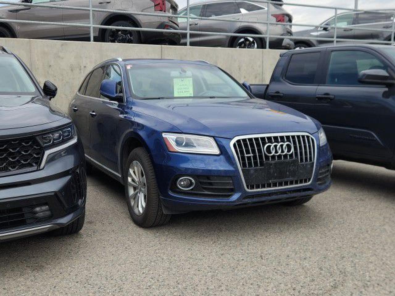 Used 2016 Audi Q5 2.0T Progressiv ! AWD, Navigation, Heated Leather, Panoramic Sunroof, Rearview Camera and Much More ! for sale in Kelowna, BC