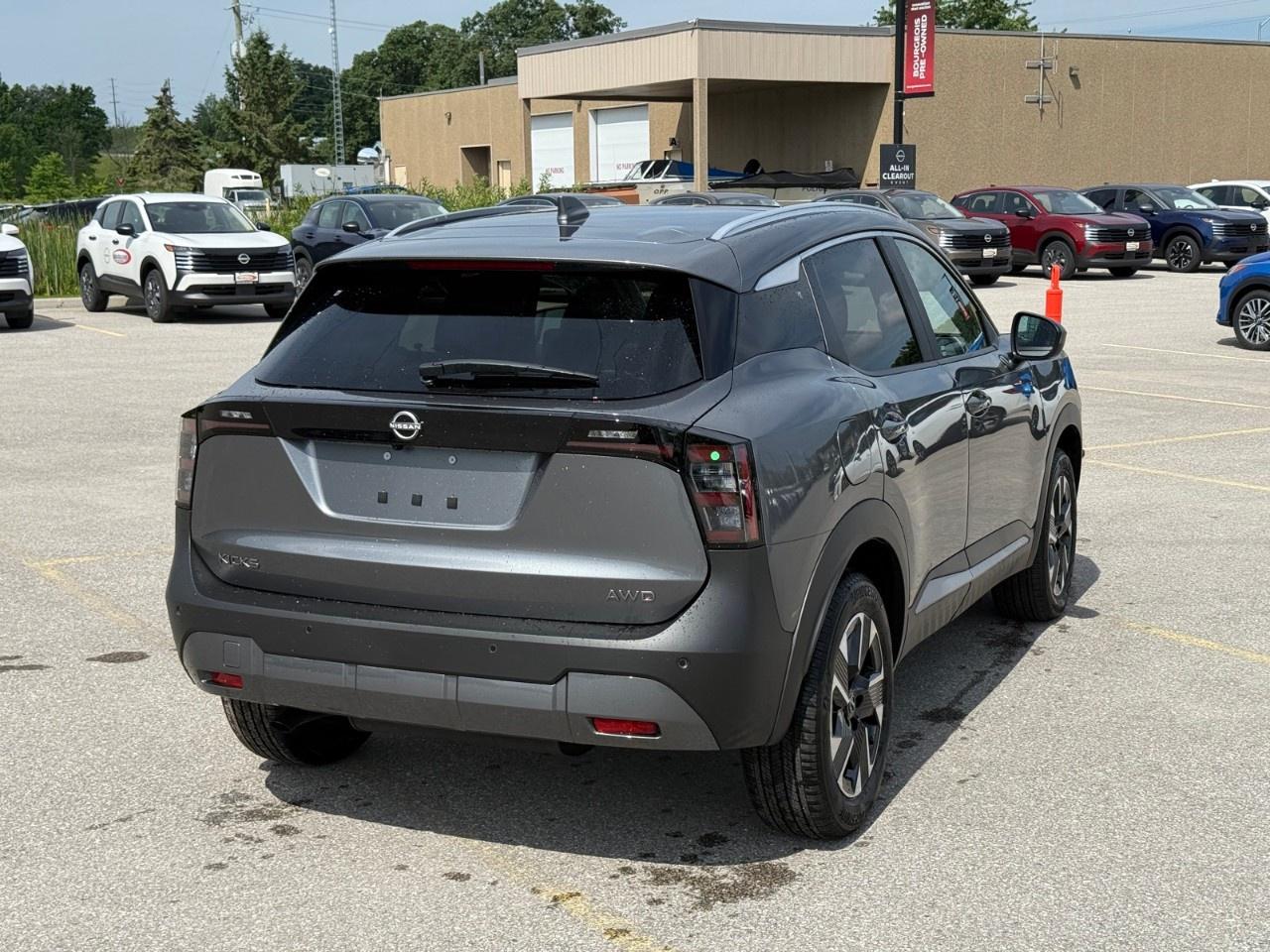 2025 Nissan Kicks SV AWD Photo