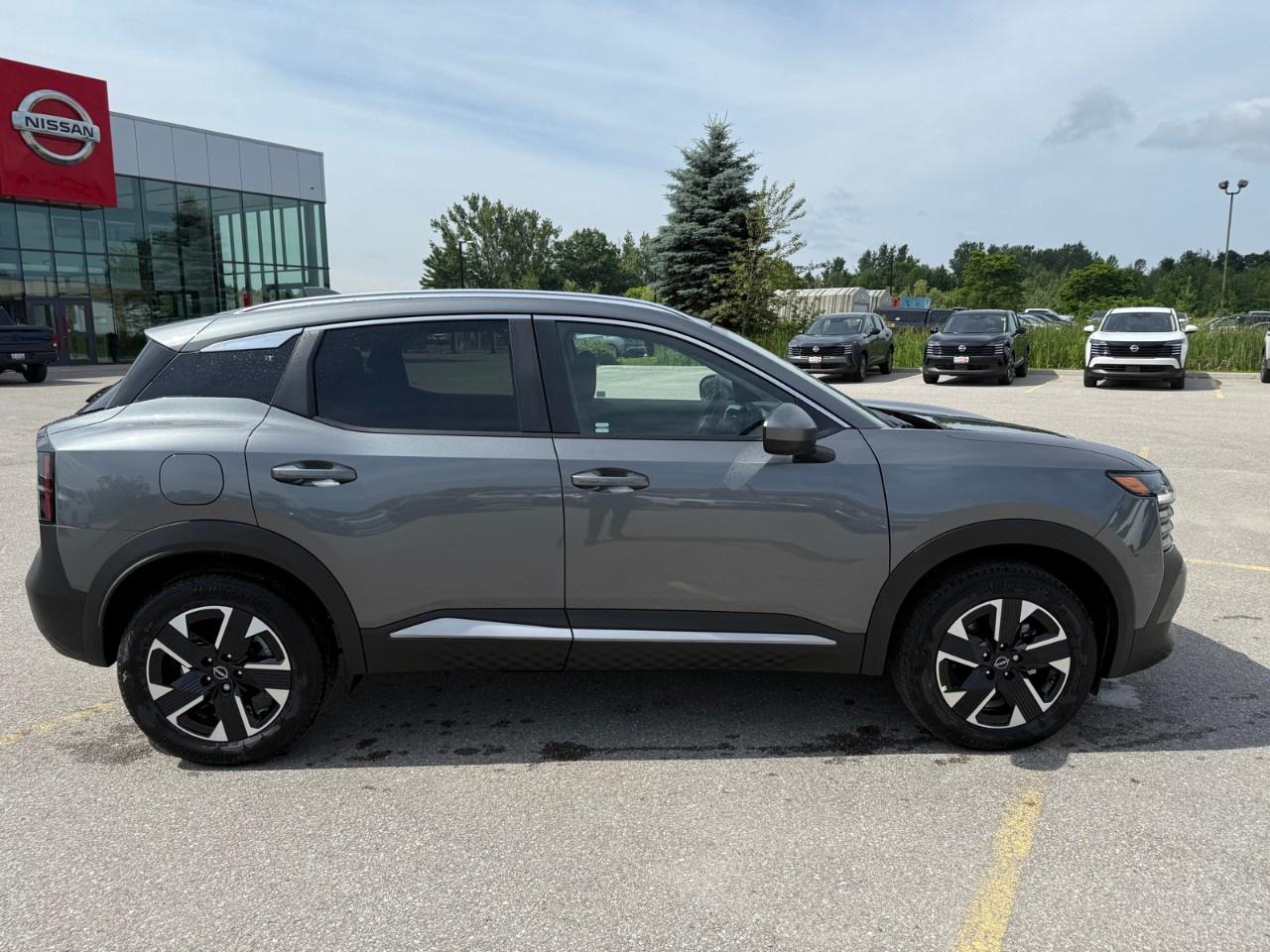 2025 Nissan Kicks SV AWD Photo
