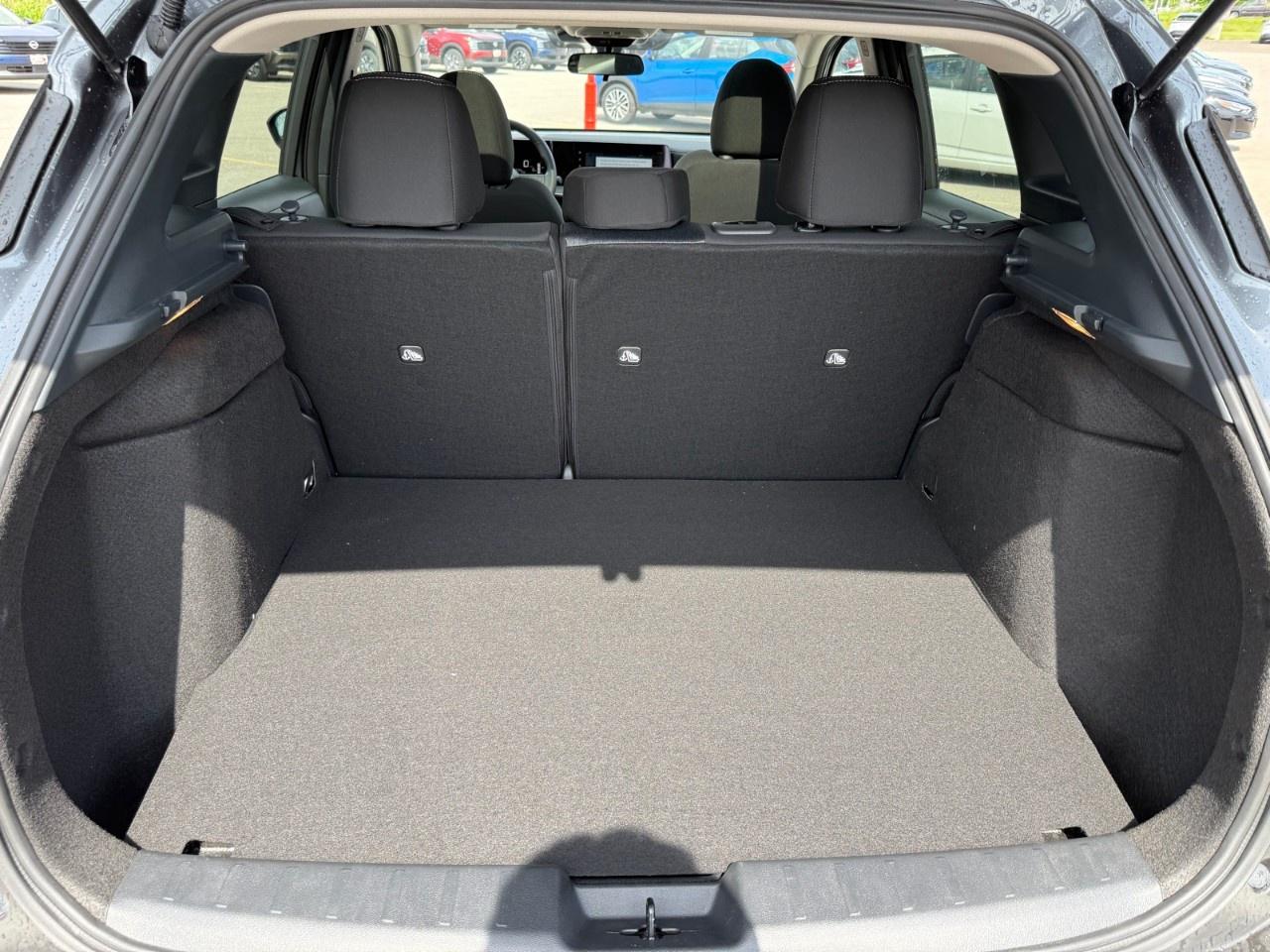 2025 Nissan Kicks SV AWD Photo